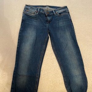 Joe’s Jeans Chelsea cut in great condition!